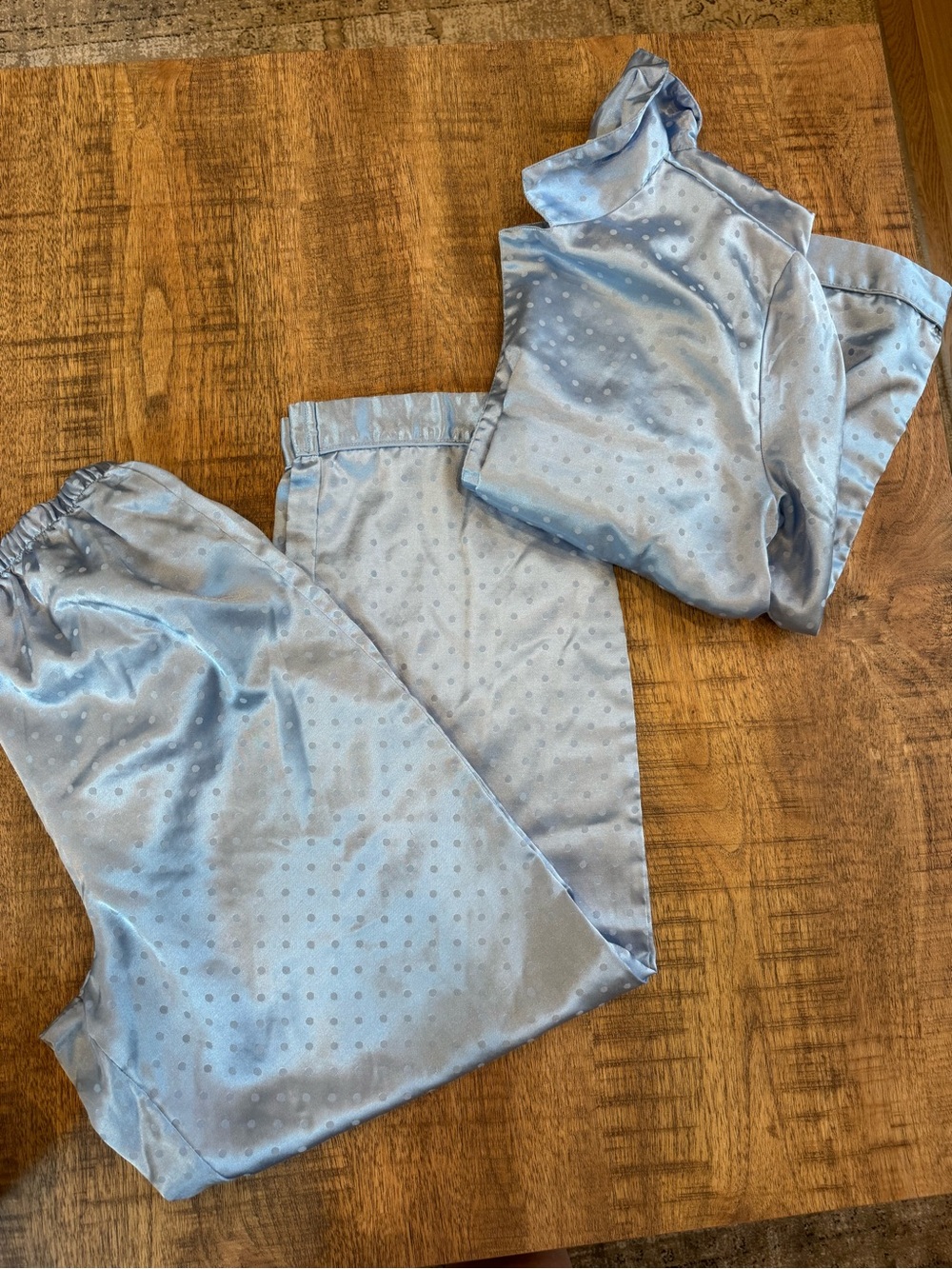 Light Blue Satin Polka Dot Women's Pajama Set ā Classic Sleepwear